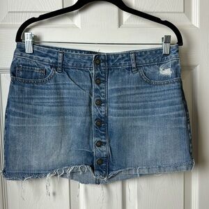 HOLLISTER Denim Jean Button Mini-Skirt - Size 9 w29